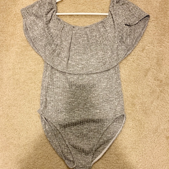Gray body suit - Picture 3 of 3